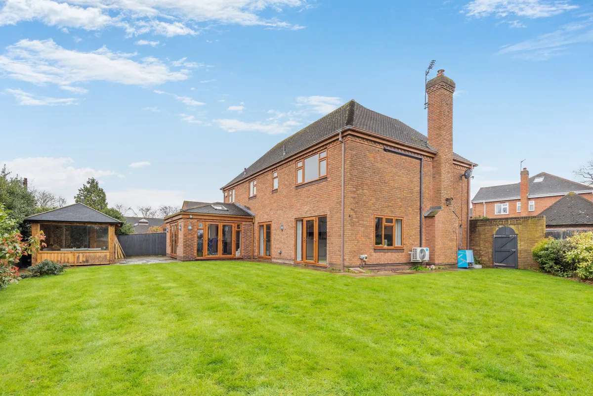 Kenderdine Close, Bednall Stafford, ST17, photo 33