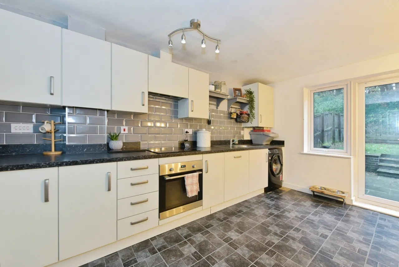 Lavender Way, SHEFFIELD, South Yorkshire, S5, photo 2