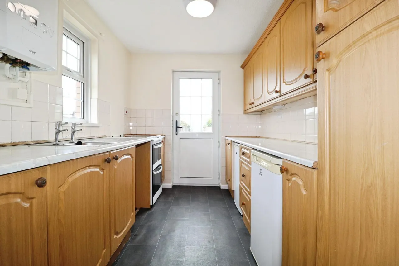 Burne Jones Close, Danescourt, CF5, photo 3