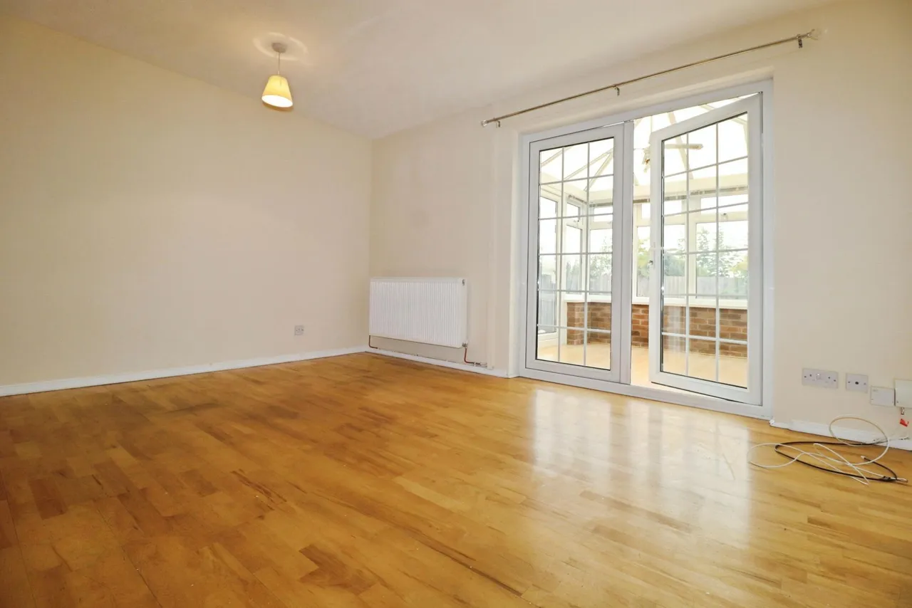 Burne Jones Close, Danescourt, CF5, photo 2