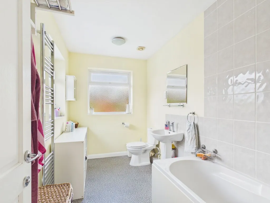 Hartsbourne Road, Earley, RG6, photo 24