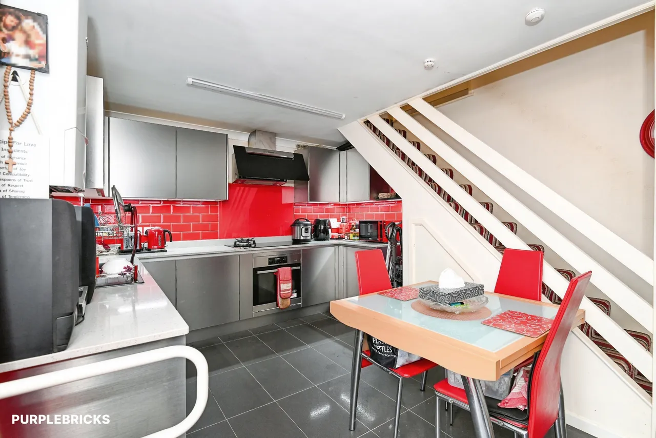 Granary Close, Gillingham, ME8, photo 2