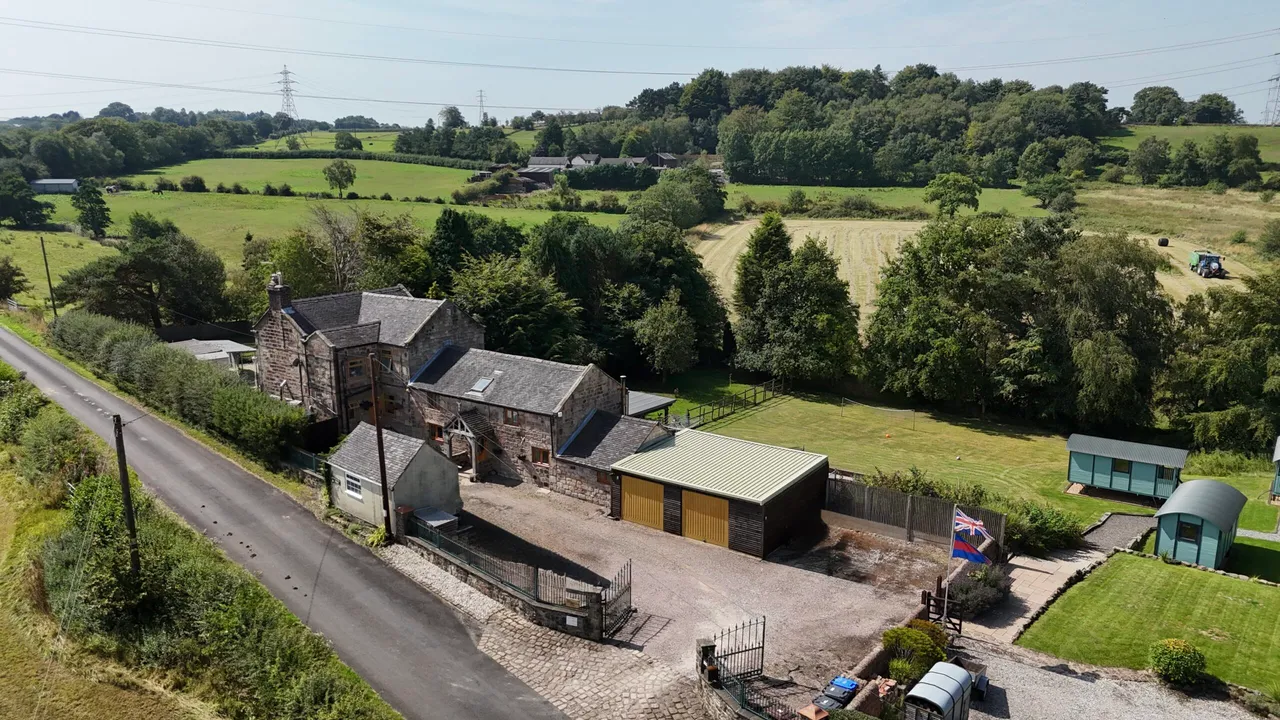 Holly Grove, Farm Thorney Edge, ST9, photo 39