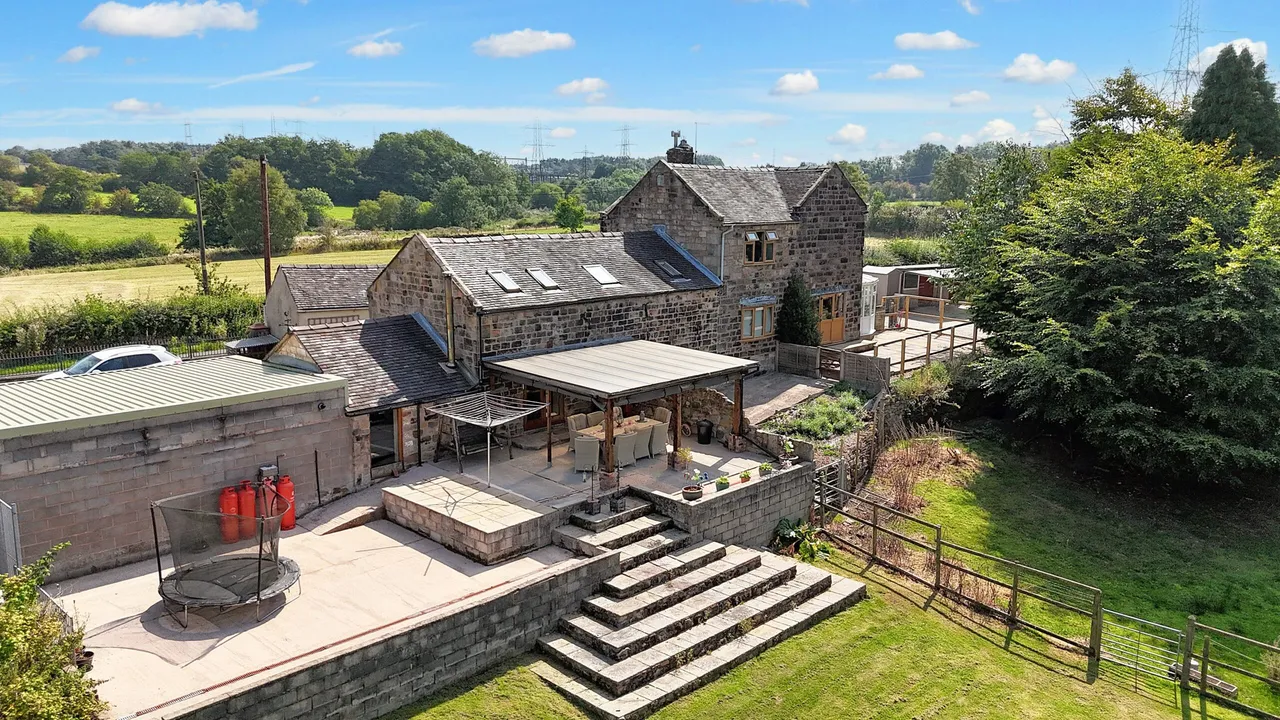 5 bed house for sale, Holly Grove, Farm Thorney Edge, ST9