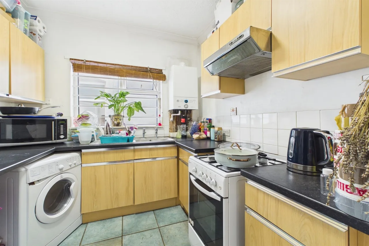 London, SW19 1HG, photo 5