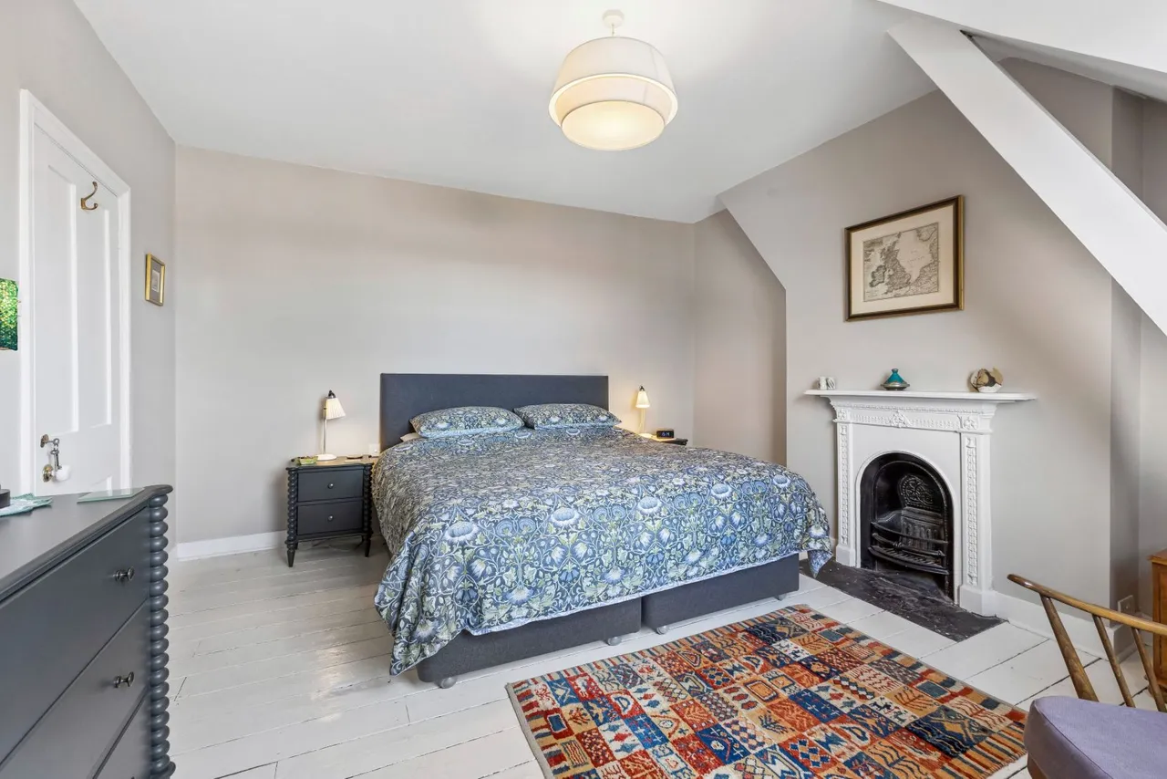 Christchurch Road, Winchester, Hampshire, SO23 9SU, photo 11