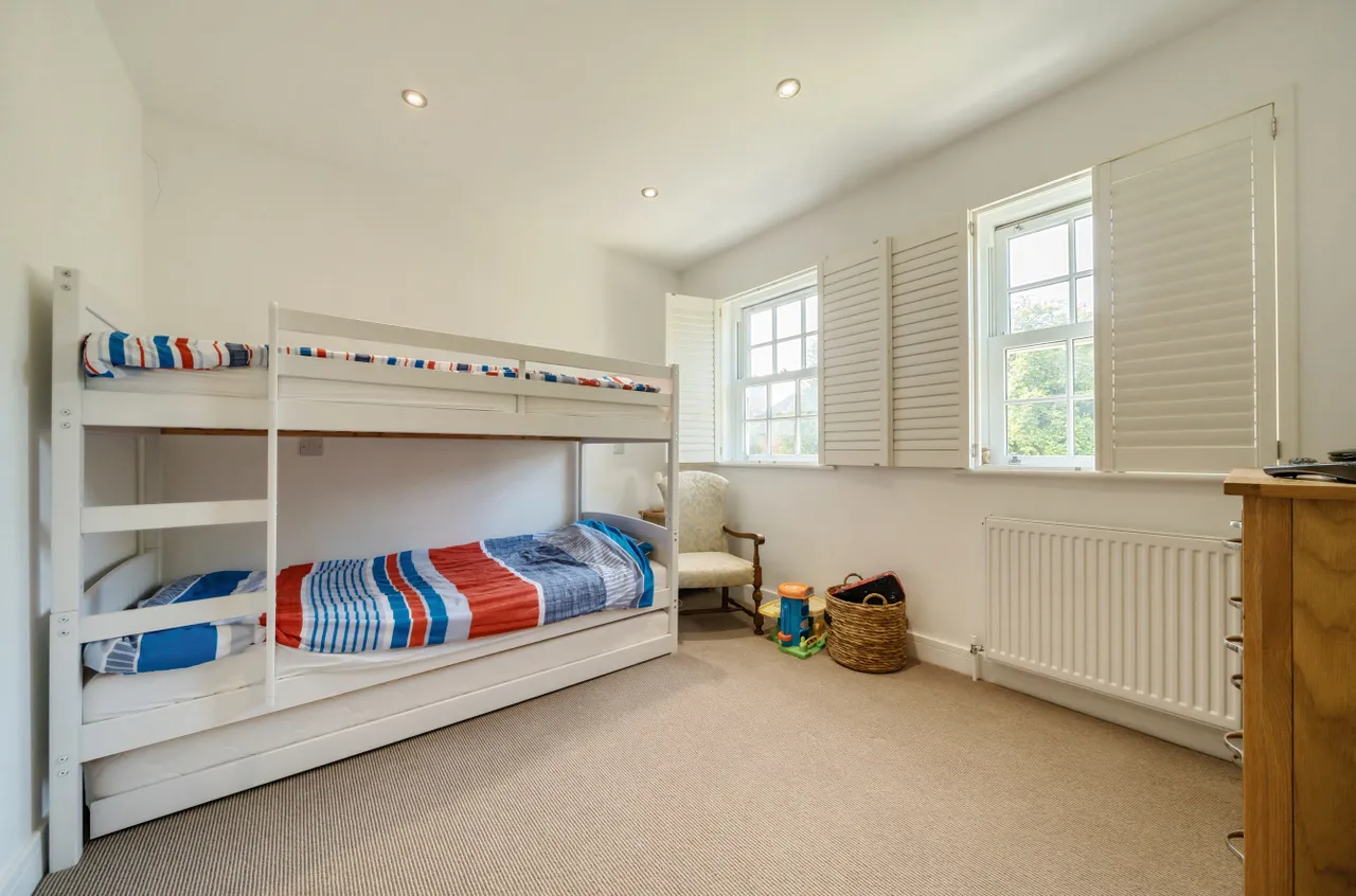 Brewery Road, Horsell, GU21, photo 13