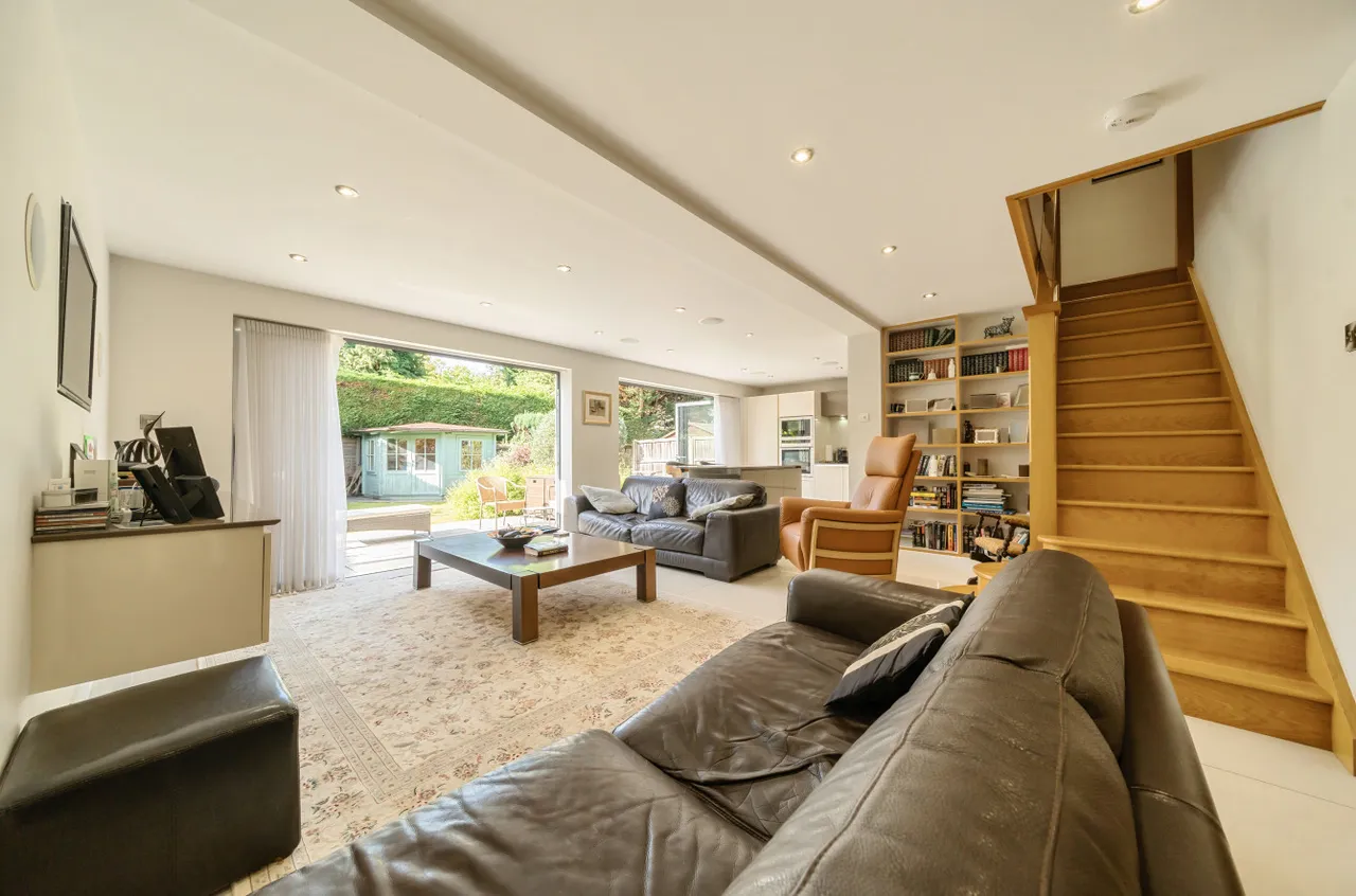 Brewery Road, Horsell, GU21, photo 8