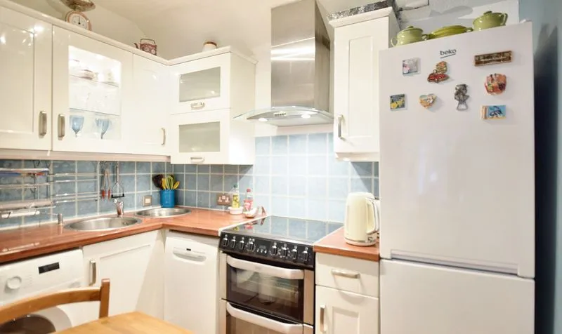 Prospect Place, Epsom, KT17, photo 2