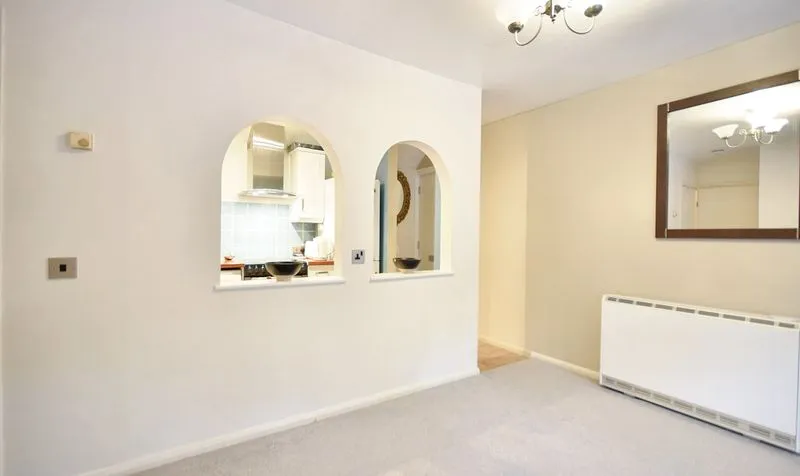 Prospect Place, Epsom, KT17, photo 4