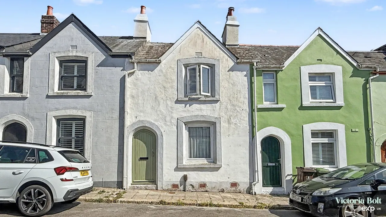 2 bed house for sale — Shaftesbury Cottages, Plymouth