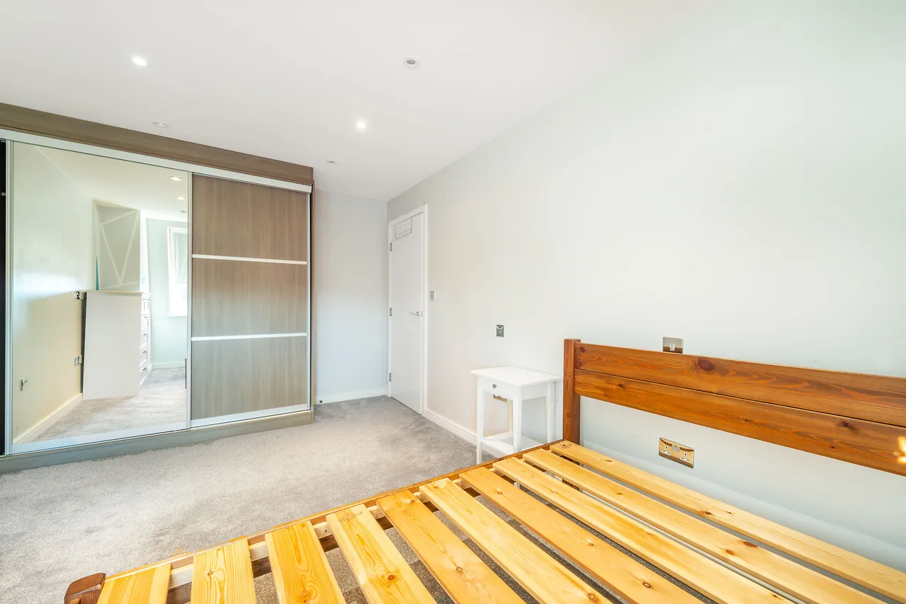 Flat 12, Sovereign House, Twickenham, photo 8