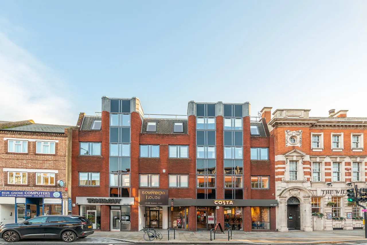 1 bed flat to rent — Flat 12, Sovereign House, Twickenham