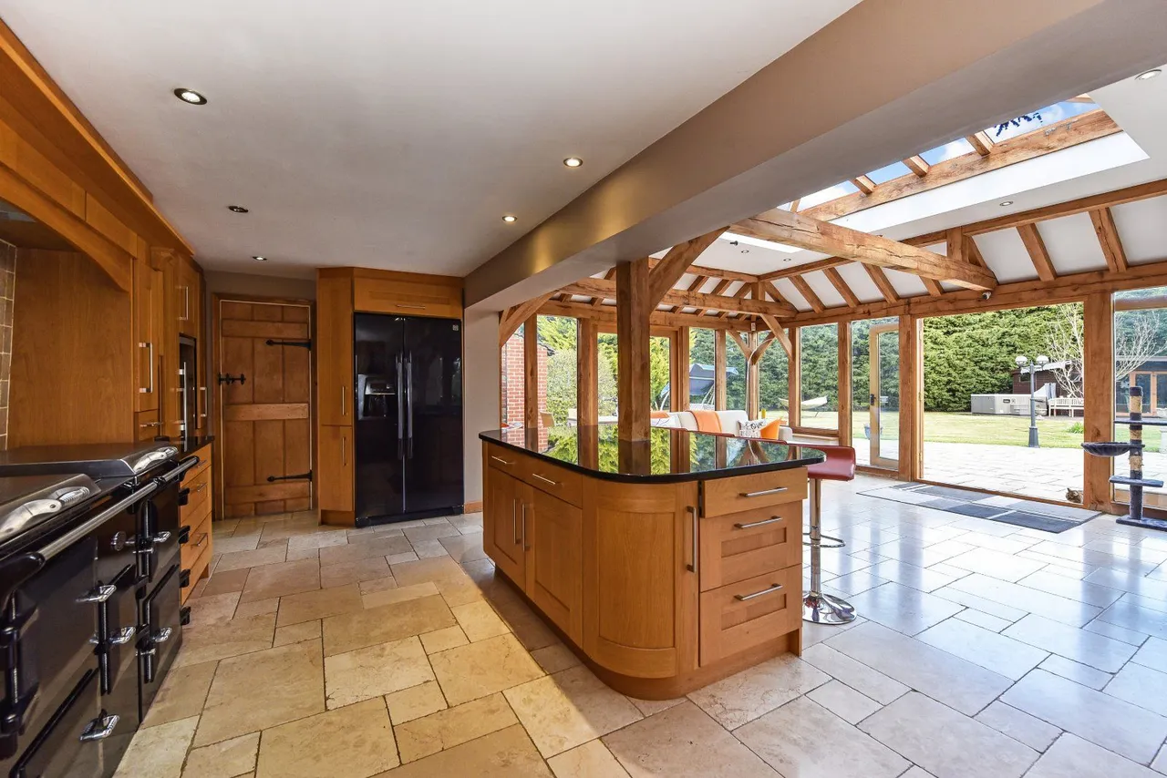 West Chiltington Lane, Billingshurst, West Sussex, RH14 9DP, photo 8
