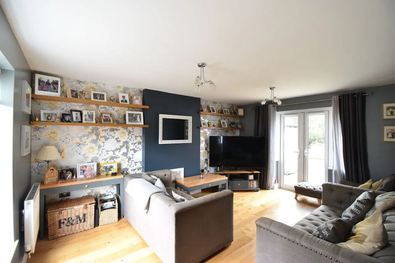Alexander Road, Harrietsham, photo 5