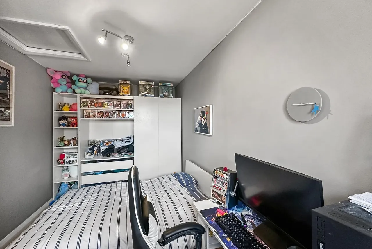 Glen Rise, Timperley, Cheshire WA15 7SH, photo 24