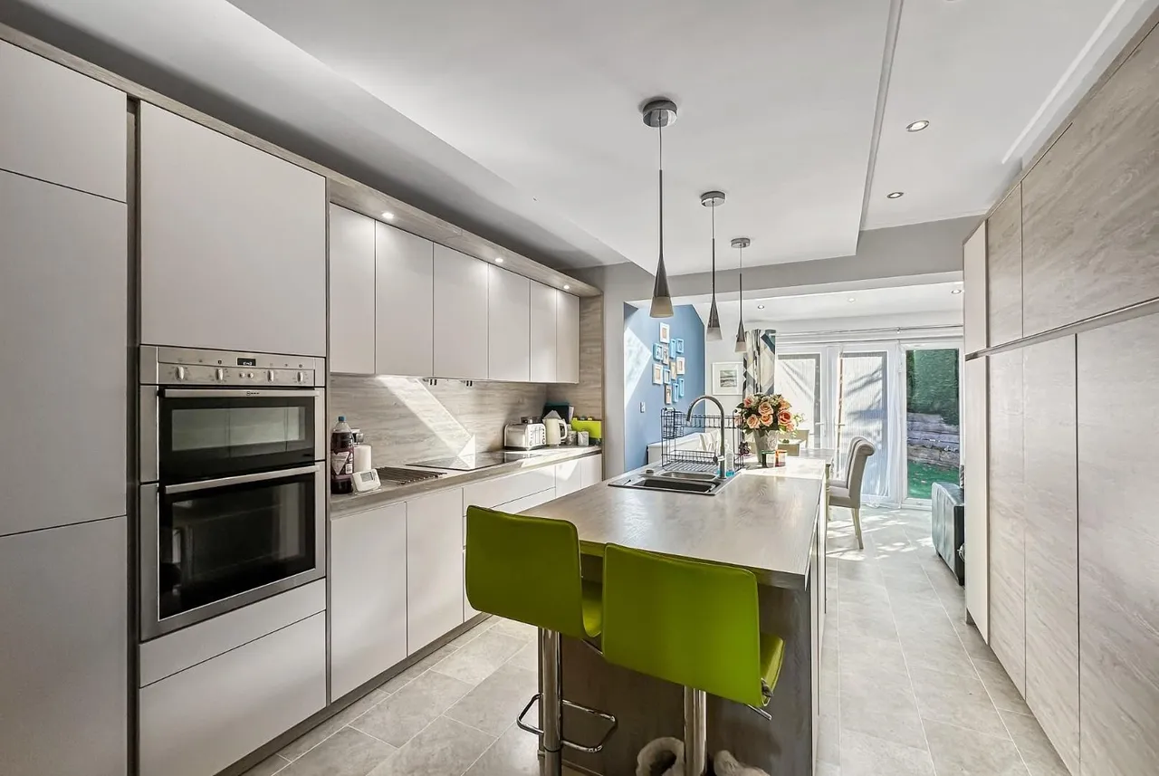 Glen Rise, Timperley, Cheshire WA15 7SH, photo 14