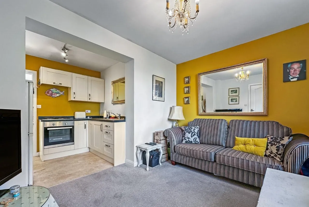 Glen Rise, Timperley, Cheshire WA15 7SH, photo 6