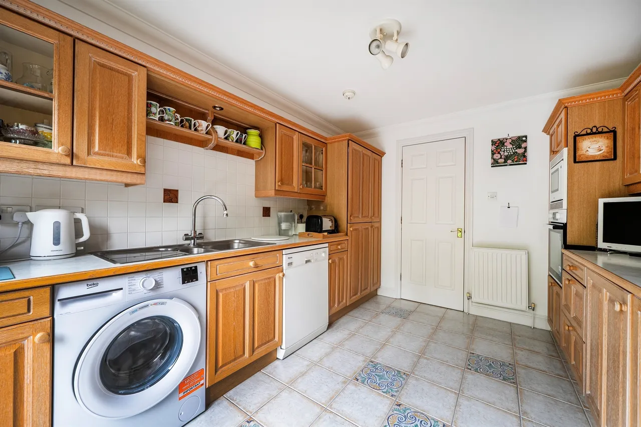 Derek Road, Maidenhead, photo 6