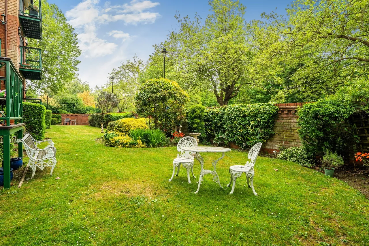 Derek Road, Maidenhead, photo 12