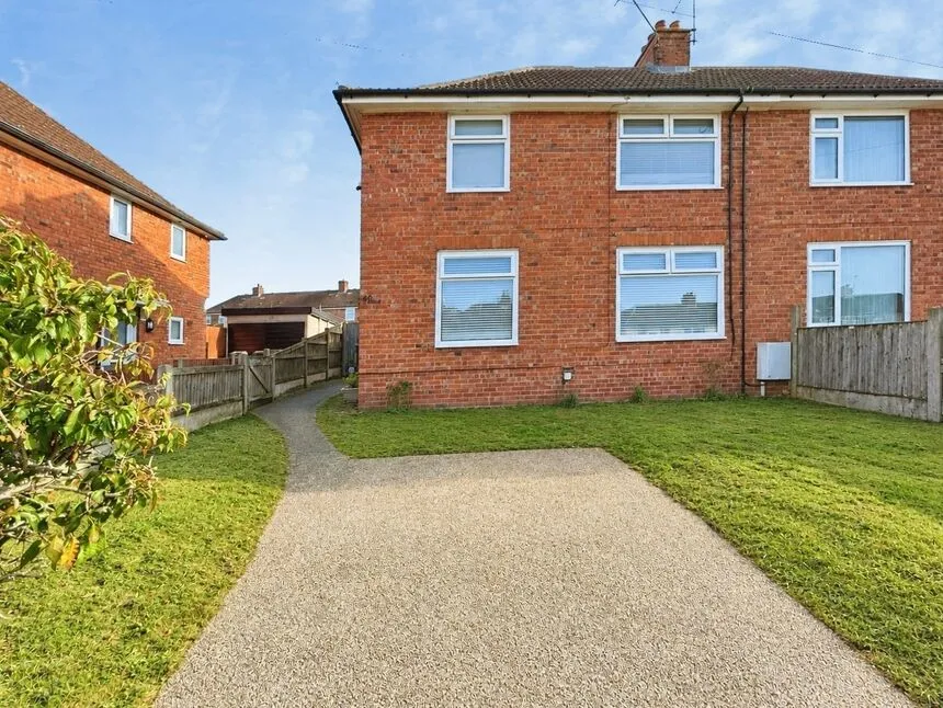 3 bed house for sale, Queens Road, Aylesham, CT3