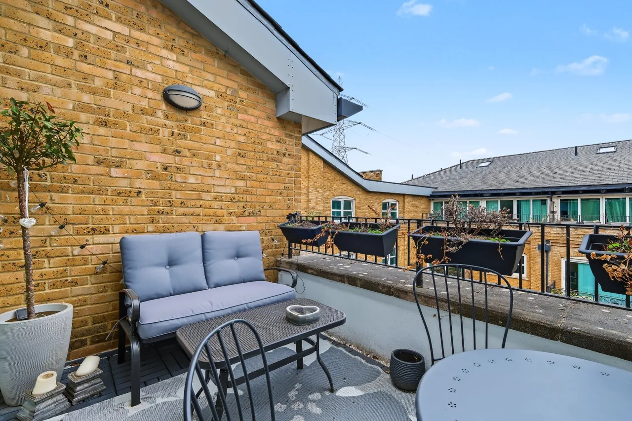 The Grainstore, Royal Victoria Dock, E16, photo 4