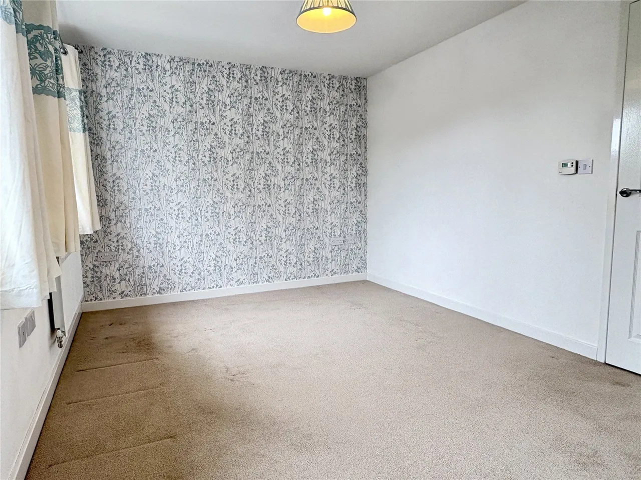 Northcote Avenue, Derker, OL1, photo 11