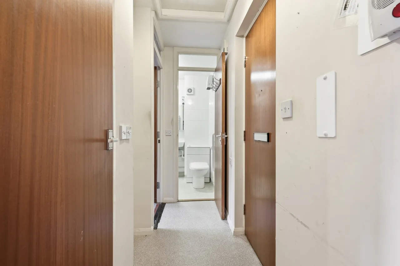 Cobbins Bank, Waltham Abbey, EN9, photo 4