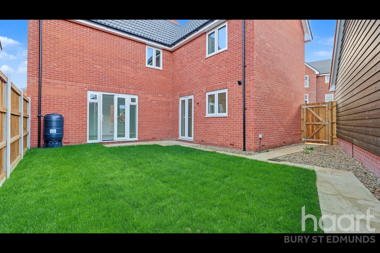 Saltsman Road, Bury St Edmunds, IP32, photo 13