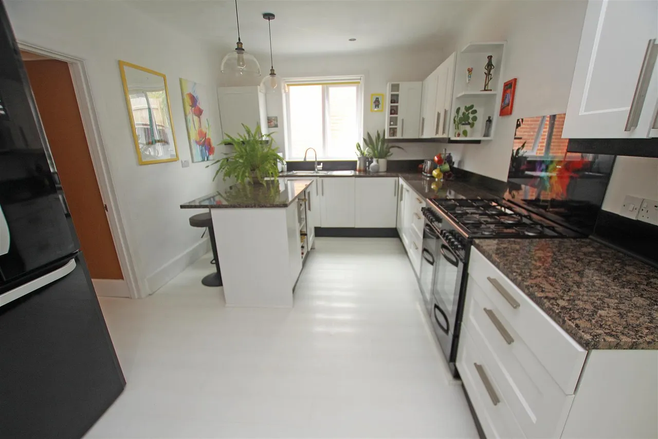 Forest View Road, Bournemouth, photo 5