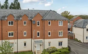 2 bed property to rent — Cardew House, 84 Templer Place, Bovey Tracey, Devon, TQ13