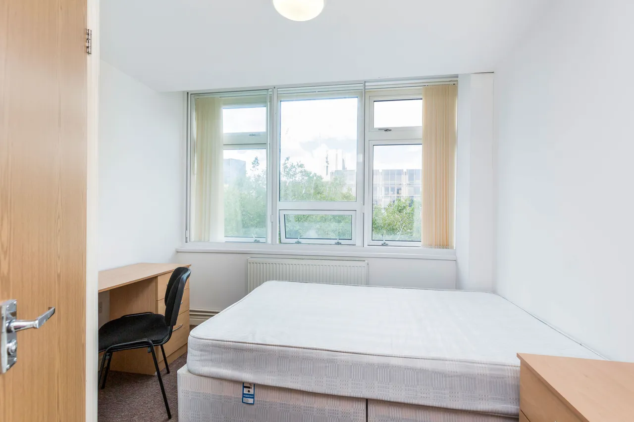 1 bed flat to rent, Guildhall Walk, Portsmouth, PO1