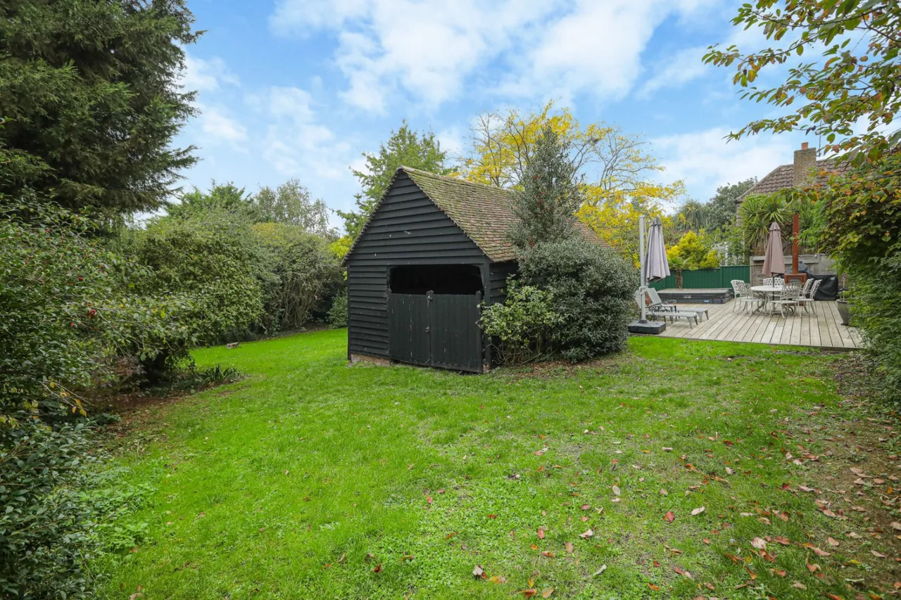 Faversham Road, Boughton Aluph, TN25, photo 28