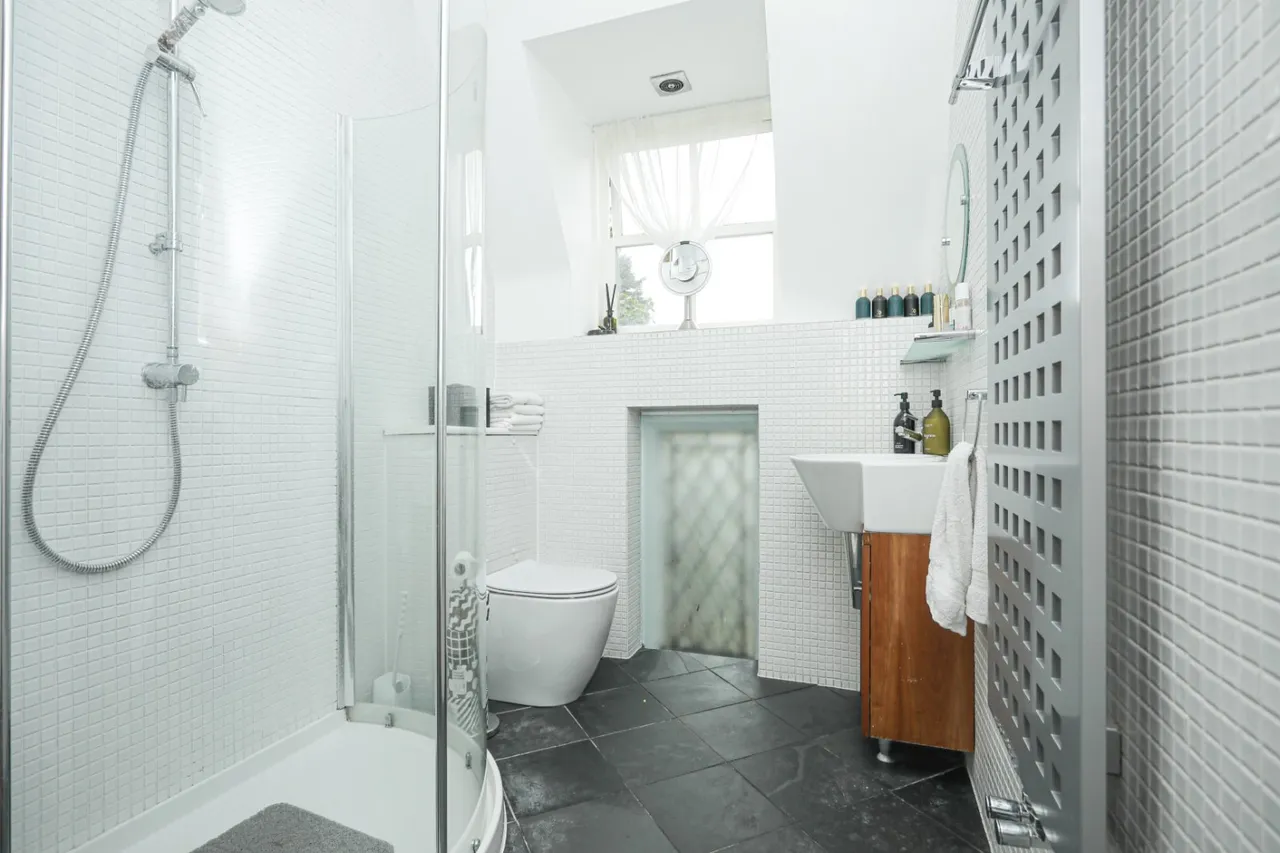 Faversham Road, Boughton Aluph, TN25, photo 21