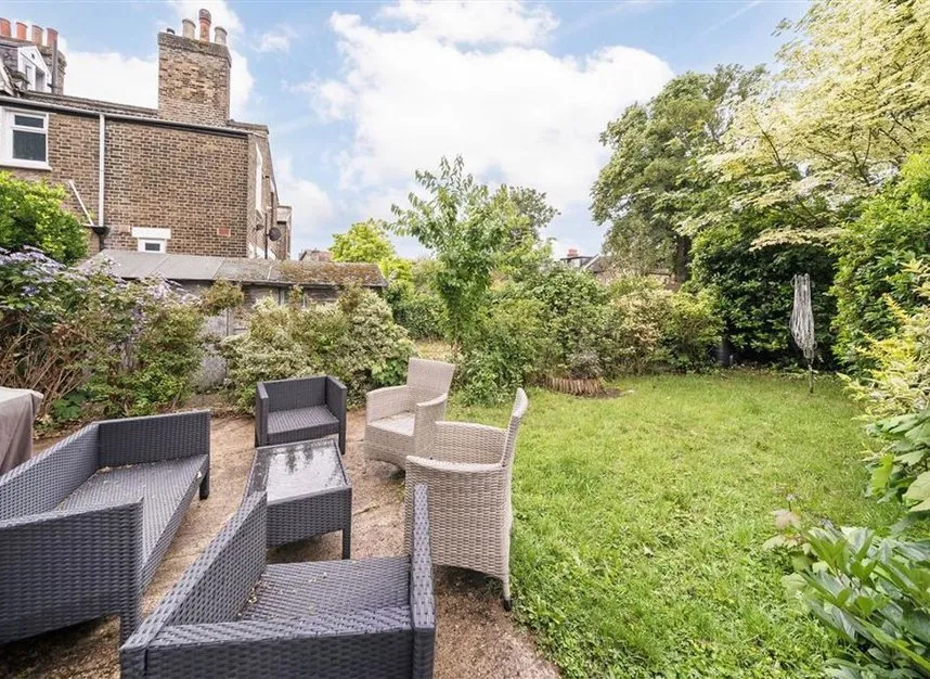Algiers Road, Ladywell, SE13, photo 6