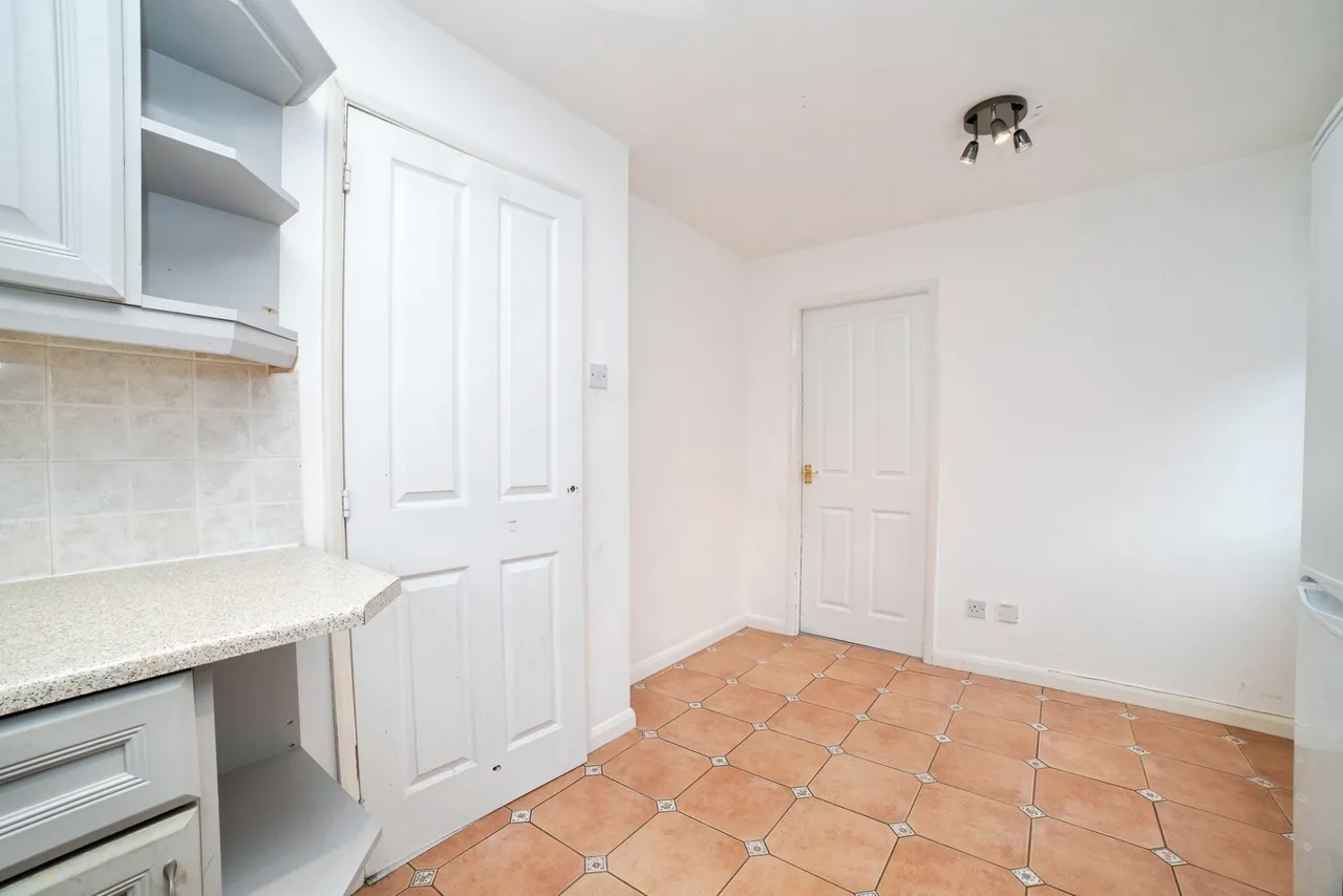 Farnsworth Grove, Huthwaite, Sutton-in-Ashfield, Nottinghamshire, NG17, photo 8