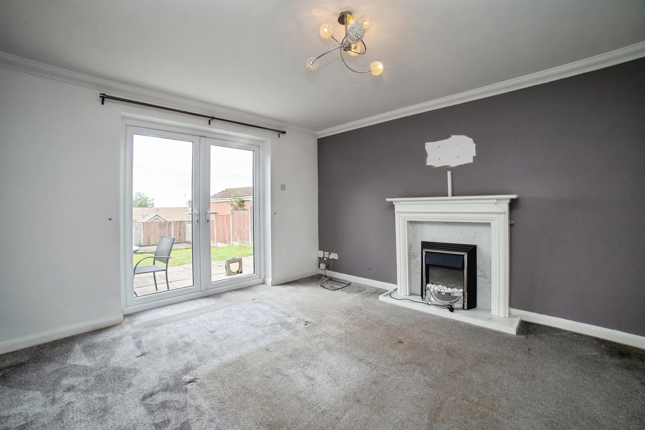 Farnsworth Grove, Huthwaite, Sutton-in-Ashfield, Nottinghamshire, NG17, photo 3