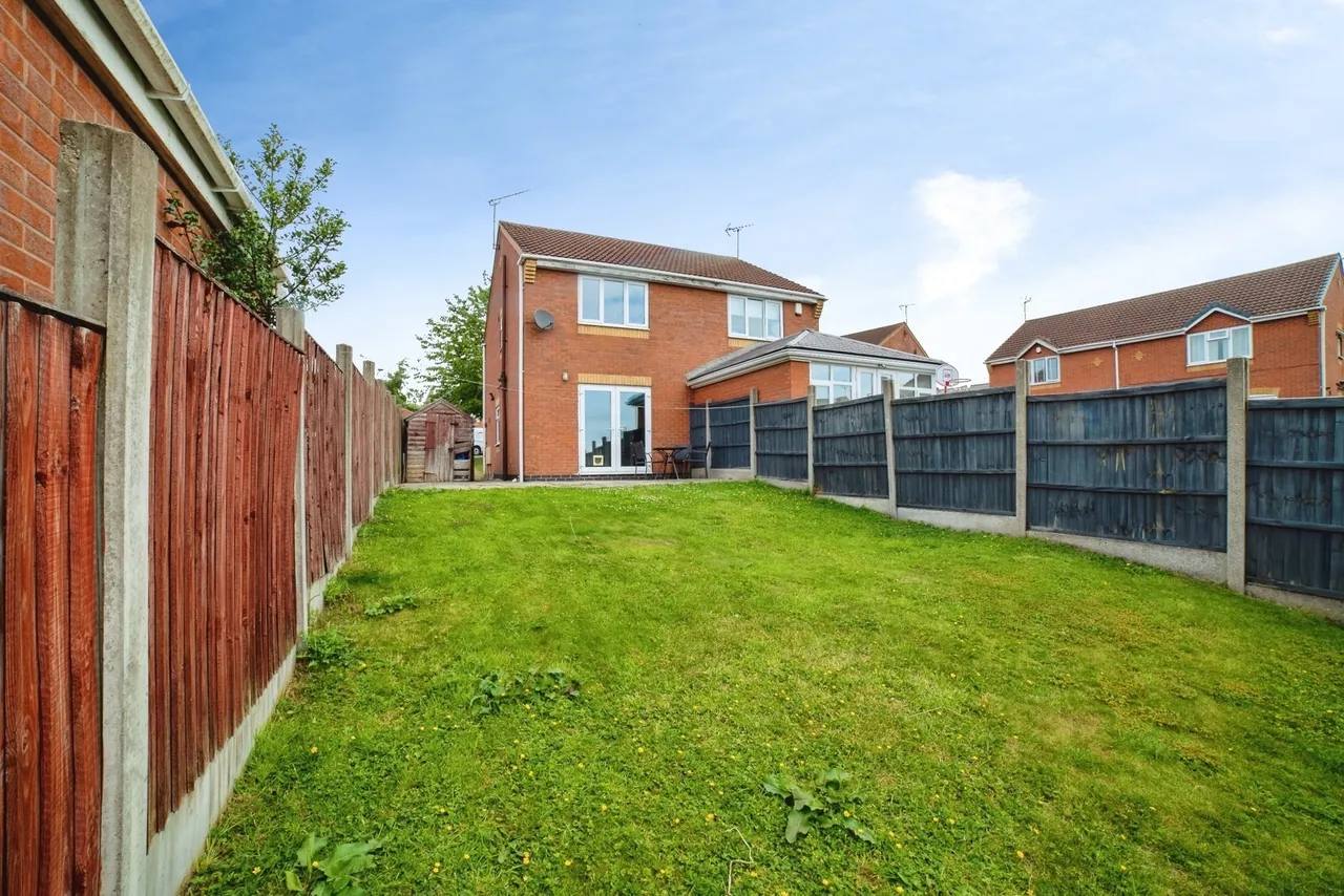 Farnsworth Grove, Huthwaite, Sutton-in-Ashfield, Nottinghamshire, NG17, photo 2