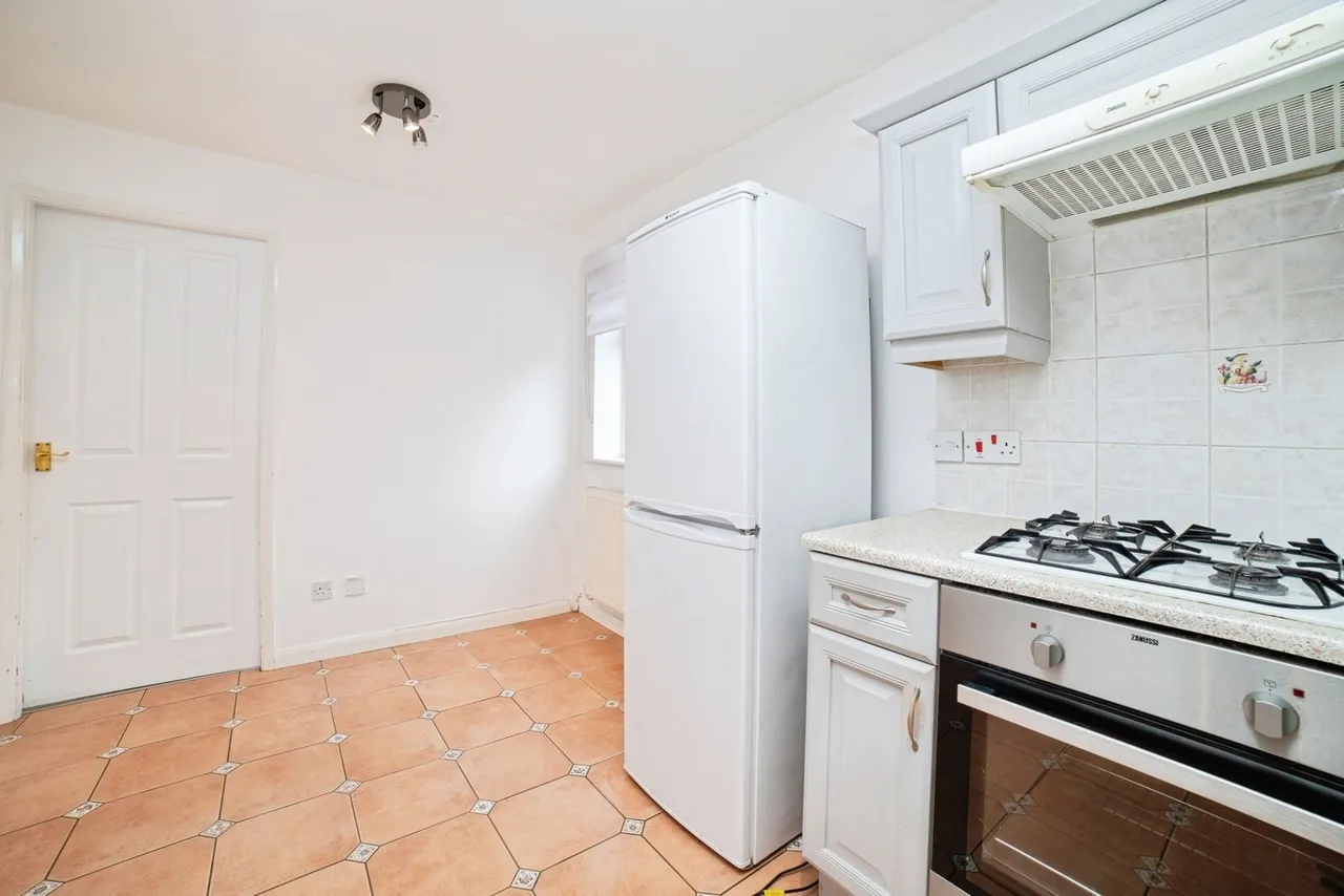 Farnsworth Grove, Huthwaite, Sutton-in-Ashfield, Nottinghamshire, NG17, photo 5