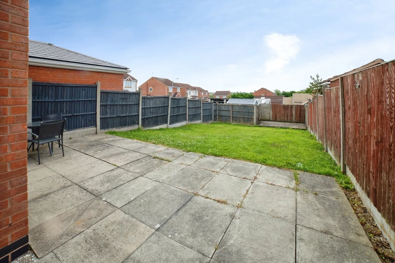 Farnsworth Grove, Huthwaite, Sutton-in-Ashfield, Nottinghamshire, NG17, photo 9