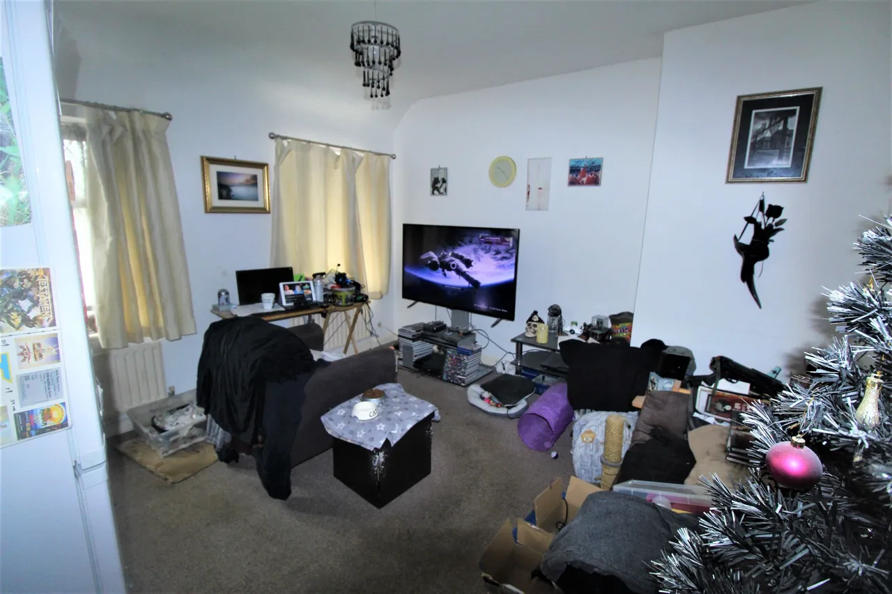 Oxlow Lane, Dagenham, Essex, RM10 7XX, photo 4