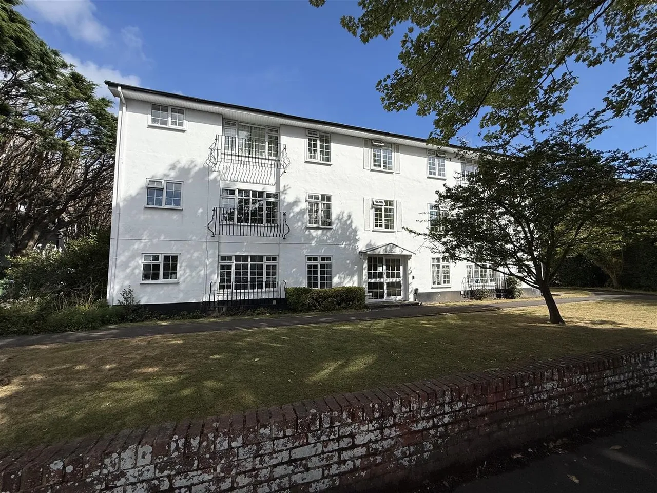 1 bed flat for sale — St. Botolphs Road, Worthing