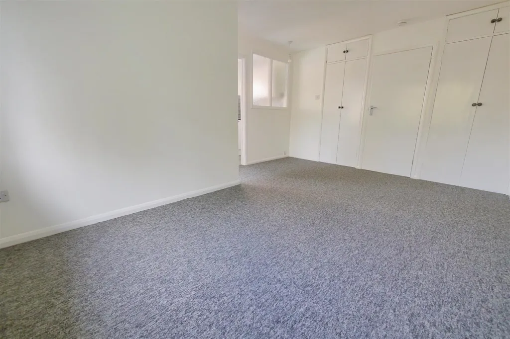 Beccles Road, BN11, photo 4
