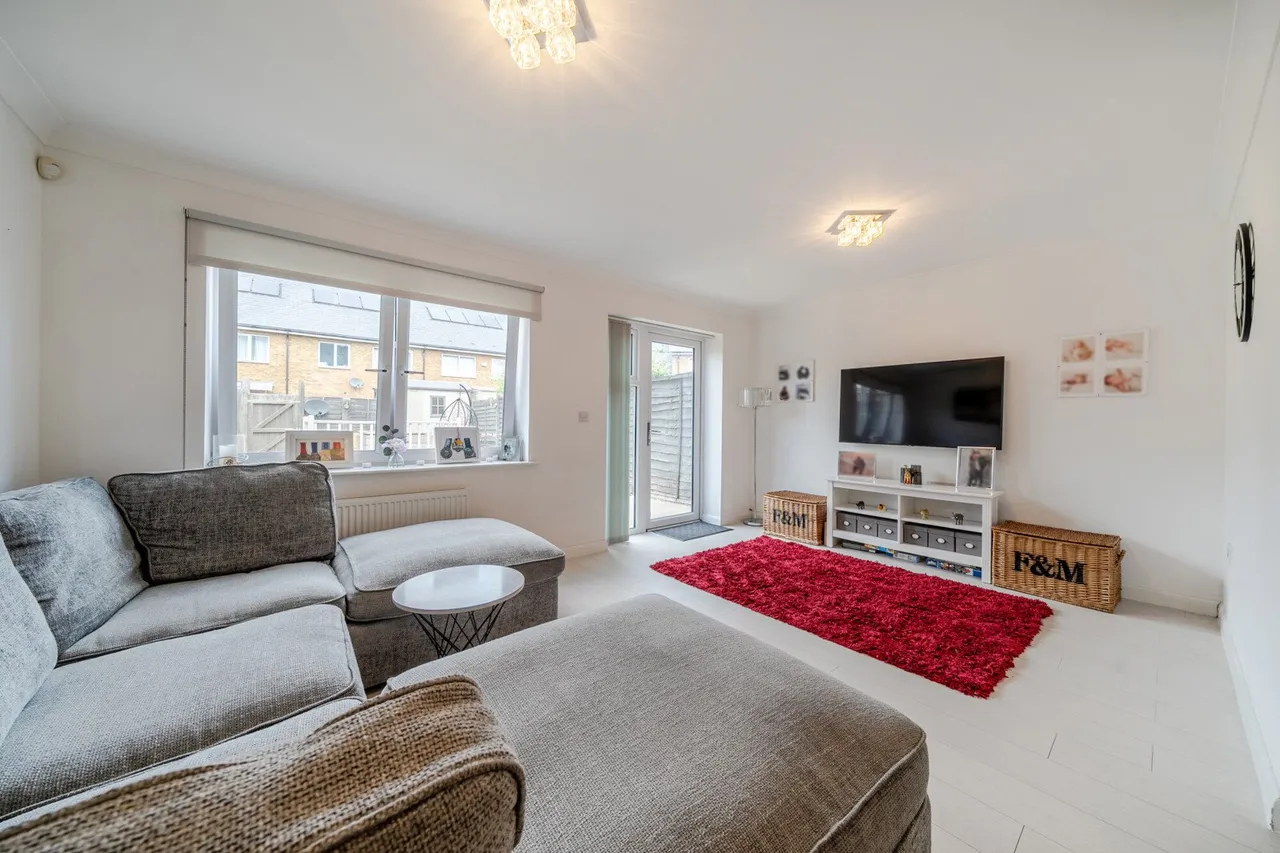 Ashmead Court, Kent, DA9, photo 4