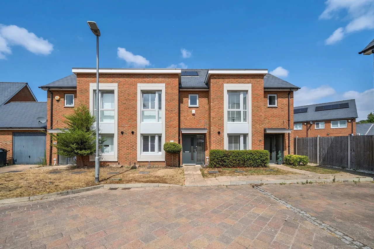 Ashmead Court, Kent, DA9, photo 24