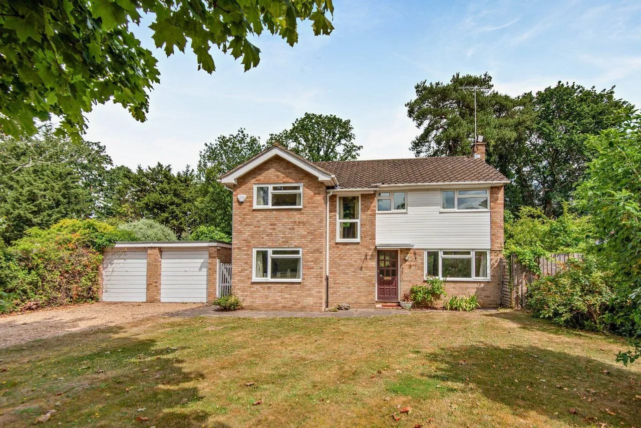 4 bed house for sale, Oaklands Drive, Ascot, SL5