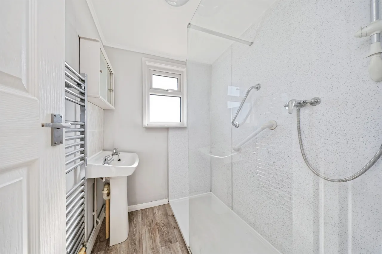 Faversham Road, Seasalter, CT5, photo 9