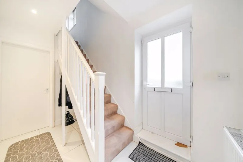 Downland Close, Coulsdon CR5 2QH, photo 4