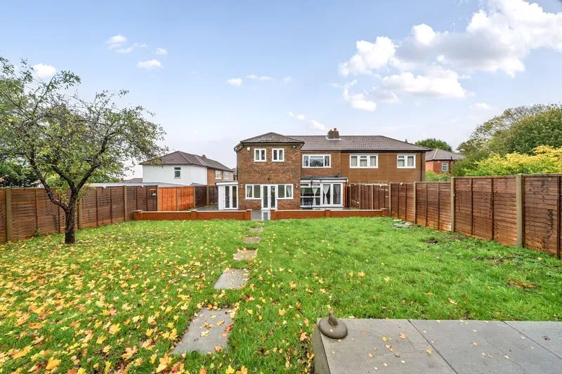 Downland Close, Coulsdon CR5 2QH, photo 18