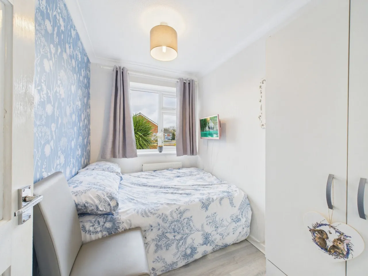 Smugglers Way, Barns Green, photo 12